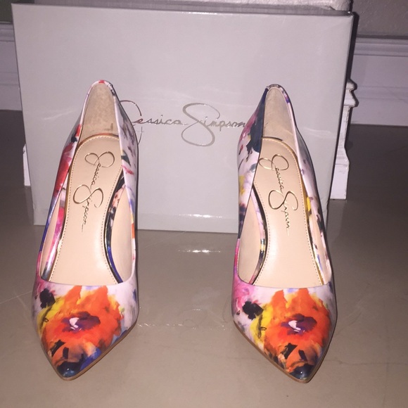 Jessica Simpson- Floral Print Pump - Picture 1 of 6